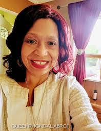 Ronda Queen's Instagram, Twitter & Facebook