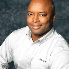 George Larry's Instagram, Twitter & Facebook