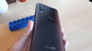 · simultaneously press the menu button, the button to maximize the volume of . Review Motorola One Vision