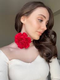 Festive Flower Necklaces: Colorful Rose Choker Necklace for Halloween and  Beyond