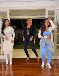 The present is from the brand new line of the wonder model of the businesswoman, known as kkw beauty. Ari5l2y6ogqdvm