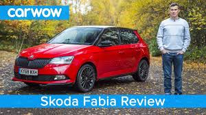 Компактність fabia робить цей автомобіль надзвичайно маневреним на вулицях міста, а його просторі салон і багажне відділення дозволяють. Skoda Fabia 2020 In Depth Review Carwow Reviews Youtube