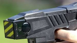Hat die polizei ein strukturelles problem? Pistole Statt Taser Us Reservepolizist Totet Schwarzen Welt