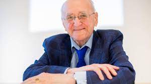 Alfred biolek was born on july 10, 1934 in freistadt, czechoslovakia as alfred franz maria biolek. V6z7renjxawhtm