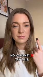 Simple, smoky glam 🔥 Click here to learn how to perfect your makeup for  your eye shape https://trib.al/s4OOmNo 📸 @lidiyageksoy