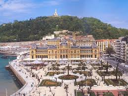 It lies on the coast of the bay of biscay, . 34 Deje Mi Corazon En Donostia Ideas San Sebastian Basque Country San Sebastian Spain