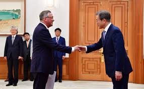 '외교 관계에 관한 비엔나 협약'에 따라 우리나라에 파견된 외교사절과 그 가족은 체포나 구금을 당하지 않는 것은 물론이고 형사재판 관할권으로부터도 면제되는 '형사. 9 4dlzta0uu8ym