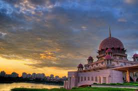 Tapi, adakah benar interpretasi kita seperti yang disebutkan tadi di dalam memahami seni bina islam? Portfolio Strive 08 Openlearning