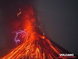 Vulcanian Eruption With Lots Of Lightning Evening Of 16 Oct Photo Tom Pfeiffer