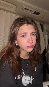 Cassandra Leal's Instagram, Twitter & Facebook