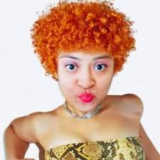 Madonna... Que podemos decir de Madonna en sus treinta?? 🤔🤔 "Like a  Prayer" (1989) un album que fue piedra angular en su carrera musical y la  separo del pop más comercial demostrando