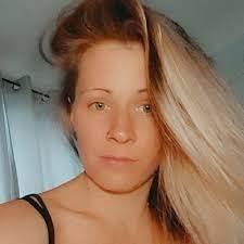 Vicky Jarrett's Instagram, Twitter & Facebook