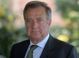 TIP verso il 96% di Alpitour tramite Asset Italia 1 con l'acquisto del 36%  da Levi; valorizzazione azienda a €1,5 mld