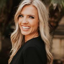 Alexis Nicholas -Makeup Artist