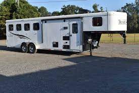 Used 2016 Bison 4 Horse Trailer Horse Trailer Horse Trailers For Sale Horse Trailers