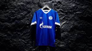 Last season's german bundesliga runners ups schalke 04 have unveiled their umbro home kit for their upcoming domestic and uefa champions league seasons. Schalke 04 2018 19 Umbro Home Kit 18 19 Kits Football Shirt Blog
