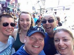 Barry Glisson's Instagram, Twitter & Facebook