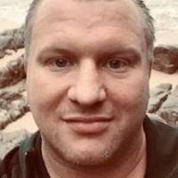 Leon Mcbride's Instagram, Twitter & Facebook