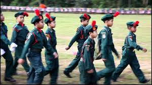 Berkenaan, walaubagaimanapun semasa program/aktiviti kadet remaja sekolah ( yang melibatkan krs sahaja ) pegawai berkenaan hendaklah memakai pangkat dan pakaian seragam kadet remaja sekolah. 44 Info Penting Baju Seragam Kadet Remaja Sekolah