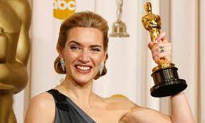 Academy award statue metal figurines academy award trophy in metal gold plated craft souvenirs trophy for celebrations gif. Where Do Oscar Winners Keep Their Academy Awards Oscars The Guardian