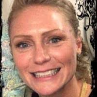 Elizabeth Timm's Instagram, Twitter & Facebook