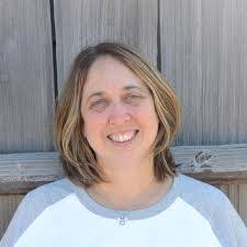 Bonnie Raleigh's Instagram, Twitter & Facebook