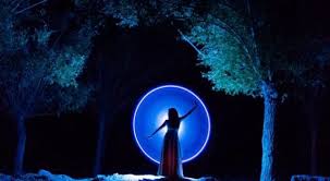 Keren Begini Teknik Foto Light Painting Yang Kece Banget
