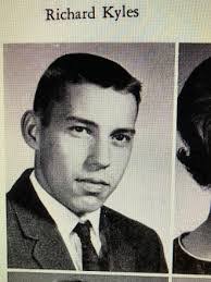 Emma Kyles's Instagram, Twitter & Facebook