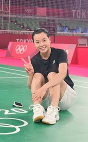 Jun 23, 2021 · 14 suất còn lại gồm thạch kim tuấn, hoàng thị duyên, vương thị huyền (cử tạ), nguyễn tiến minh, nguyễn thùy linh (cầu lông), nguyễn huy hoàng (bơi), nguyễn văn đương (boxing), lê thanh tùng và đinh phương thành (thể dục dụng cụ), trương thị kim tuyền (taekwondo), đỗ thị ánh. Petafhbhcqoy9m