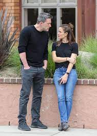 Exen Jennifer Garner en Ben Affleck delen een knuffel LA