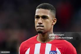 3 245 photos et images haute résolution de Samuel Lino