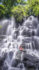 Obyek wisata alam (owa) tersebut sudah menawarkan pemandangan yang menakjubkan bahkan sebelum kamu tiba di air terjun. 24 Ide Air Terjun Di 2021 Pemandangan Fotografi Alam Fotografi