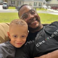 Ryan Tiemann's Instagram, Twitter & Facebook