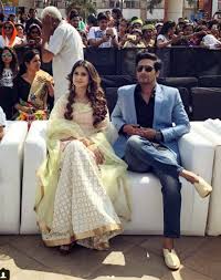 Jennifer Winget Muslim Dress 2019 Atasan Dress Gamis Muslim The style diva is quite active on instagram and regularly posts photos on the social networking site. jennifer winget muslim dress 2019
