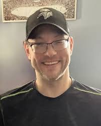 Aaron Munn's Instagram, Twitter & Facebook