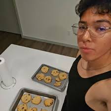 Name: Gabriel Macias-Villegas Year: Sophomore Major: Electrical Engineering  & Mathematics Hi, all! My name is Gabe Macias from Lexington, Nebraska.  This is my second year within the CMB, and I can't wait