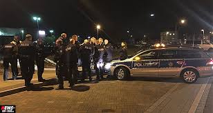 Enjoy our hd porno videos on any device of your choosing! News On Tour Koln Polizei Lost Party Auf 18 Streifenwagen Im Einsatz Vier Renitente Gaste In Gewahrsam Genommen