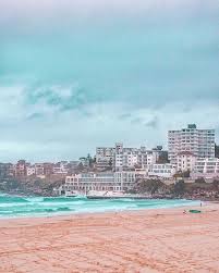 The Iconic Crescent Shaped Bondi Beach Is Australia S Most Famous Beach We Re Happy To Say That We Were There But It S Actua Famous Beaches Bondi Beach Beach
