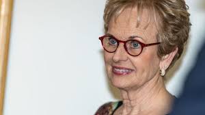 Surrealistisch gevecht tussen moeder en zonen Blokker over familievermogen