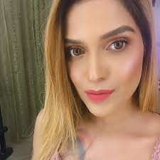 Top 60 Microblading Influencers in 2025