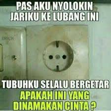 Walaupun memberikan kata kata romantis terkesan klise, tapi membagikannya kepada pacar tersayang justru bisa menjaga hubungan harmonis antara hati. 9999 Kata Kata Lucu Terbaru Gokil Ngakak Humor Cinta Konyol Bergambar Dll
