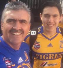 Hoy Cumple años nuestro amado hijo César Garza Arredondo , hace 21 años  trajiste a mi vida y a la de tu Mami un sentido y un propósito de amor y  felicidad,