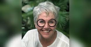 Paulette Neely's Instagram, Twitter & Facebook