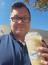 Storing and enjoying Cirkul drinks with accessories