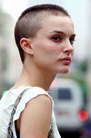 Ikon Olmus Kisa Sac Modelleri Kisa Sac Natalie Portman Kel Kadin