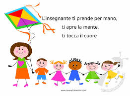 Fiabe, filastrocche, girotondi, giochi in giardino, pitture ad acquerello e il profumo del pane impastato dai bambini. Idee Regalo Di Fine Anno Per Le Maestre Lavoretti Creativi