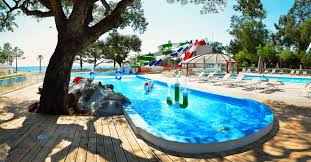 Camping Corse En Bord De Mer 4 Avec Piscine Et Salle De Sport Camping Corse Camping De Luxe Vacances Corse