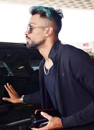 Indian Cricketer Hardik Pandya And How His Style Evolved Through The Years Celebrity hairstylist aalim hakim posted photographs of him styling hardik pandya and ms dhoni while ms dhoni is known for going along with the latest fad when it comes to hairstyles, pandya is. hardik pandya and how his style