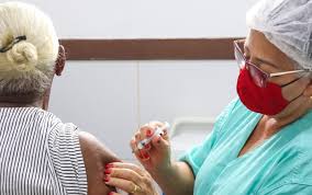 Também foi aberto nesta semana o cadastro para pessoas de 53 e 54 anos, além. Cadastro Para Pessoas De 60 A 64 Anos E Liberado No Site Da Vacinacao Contra A Covid 19 Em Cuiaba Mato Grosso G1