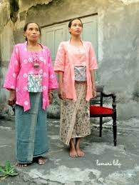 Come t… read more contoh baju long dress kain jumput ~ 38 jumputan ideas batik kebaya batik batik dress. 20 Ide Jumputan Batik Busana Batik Pola Lengan Baju